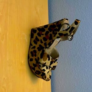 Steve Madden wedge shoe